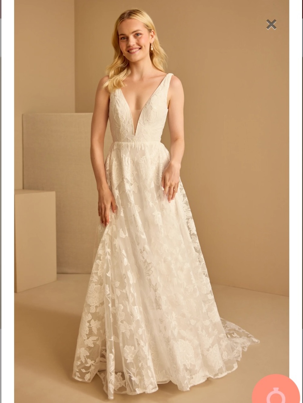 NWT Vow’d Floral Lace V-Neck A-Line Wedding Dress - 6
